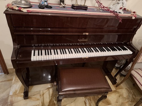 Schimmel pianoforte verticale