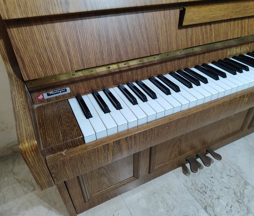 Pianoforte verticale usato - pianoforte,