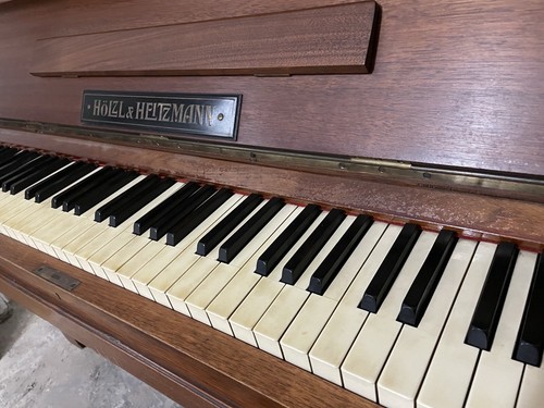 Pianoforte verticale inizio - pianoforte,